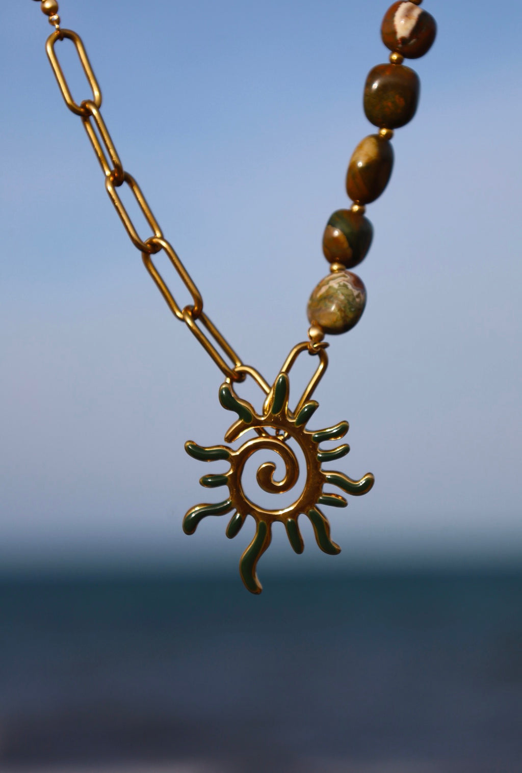 Collar Aura Solar.