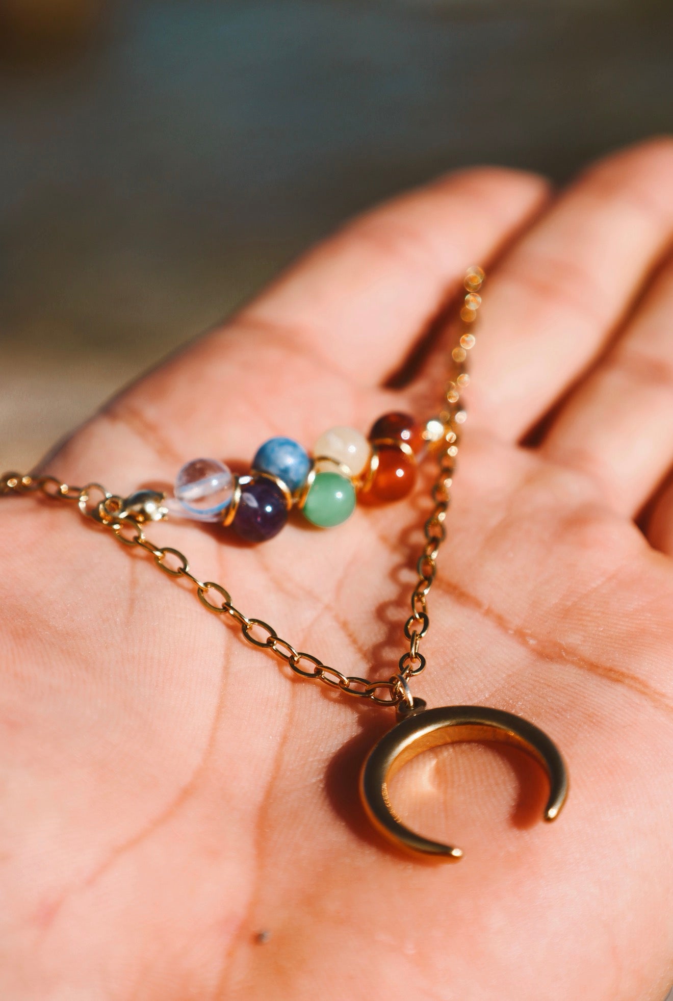 Collar Chakra Lunar.