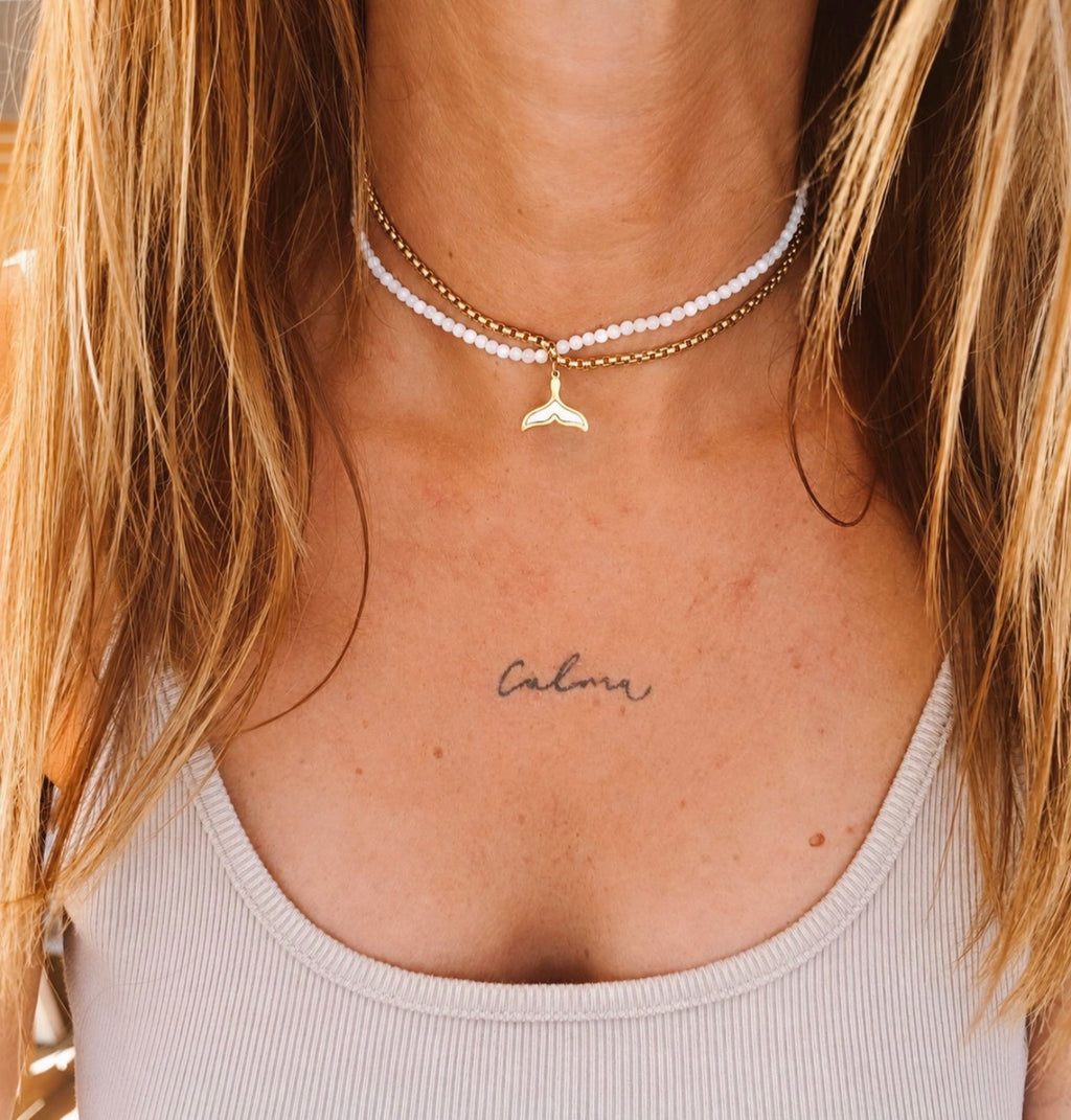 Collar Ballena Blanca.