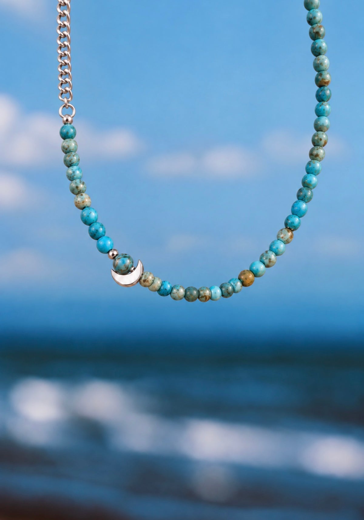 Collar Luna Azul.