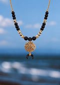 Collar Luna negra.