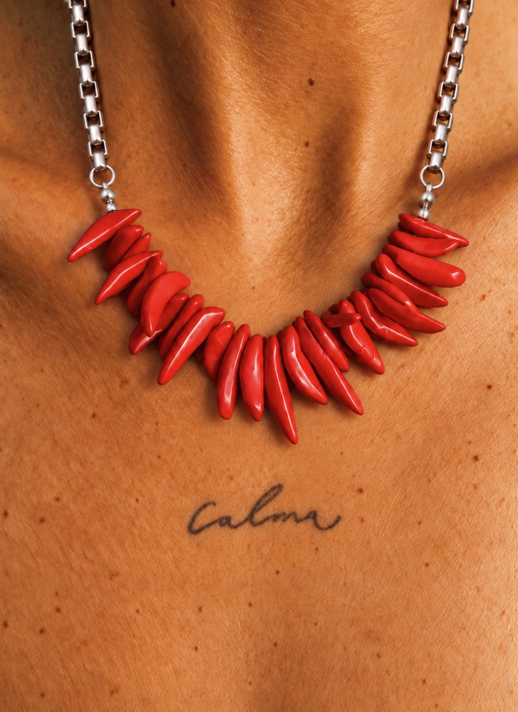 Collar Cascada de Coral.