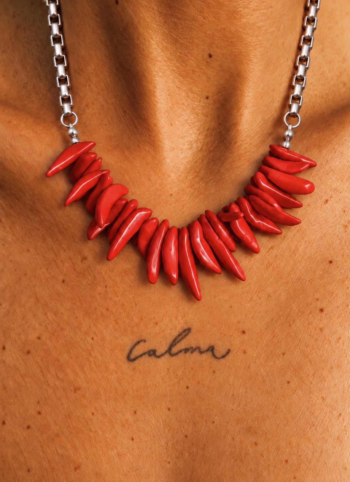 Collar Cascada de Coral.
