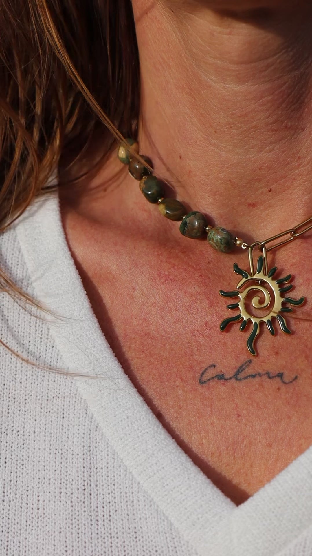 Collar Aura Solar.